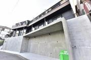 東急東横線妙蓮寺駅まで徒歩13分