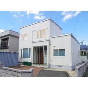 ＪＲ函館本線稲積公園駅まで徒歩32分