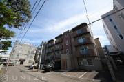 地下鉄南北線南平岸駅まで徒歩4分