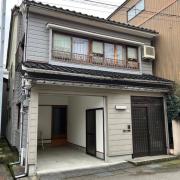 富山市丸の内2丁目貸家