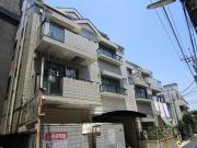 小田急小田原線喜多見駅まで徒歩2分