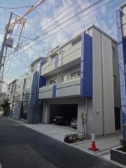 ＪＲ山手線巣鴨駅まで徒歩4分