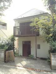 石川町1丁目貸家