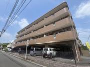鹿児島市電谷山線二軒茶屋駅まで徒歩14分