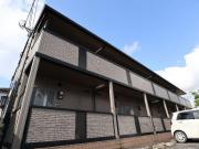 近鉄難波・奈良線大和西大寺駅まで徒歩14分