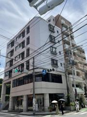 地下鉄空港線赤坂駅まで徒歩10分