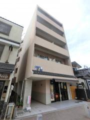 ＪＲ成田線成田駅まで徒歩3分