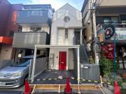 クレスト関大前