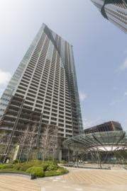 THE TOKYO TOWERS MID