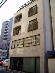 広島電鉄本線稲荷町駅まで徒歩4分