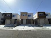 阪急伊丹線伊丹駅までバス約12分 徒歩2分