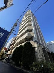 東京メトロ丸ノ内線新宿御苑前駅まで徒歩9分
