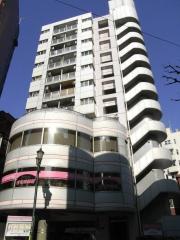 京王線京王八王子駅まで徒歩4分