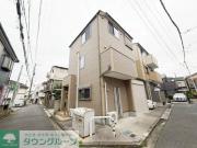 生麦 多目的室ガレージ付貸家