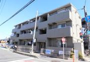 charmant court M′s III