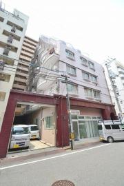 広島電鉄皆実線比治山橋駅まで徒歩10分