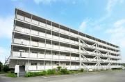 相鉄本線鶴ケ峰駅までバス約12分 徒歩6分