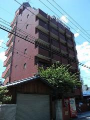 西鉄天神大牟田線西鉄平尾駅まで徒歩9分