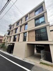 東急東横線学芸大学駅まで徒歩13分