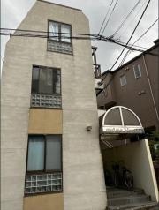 西武新宿線沼袋駅まで徒歩14分