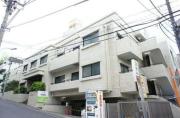 東京メトロ日比谷線六本木駅まで徒歩9分