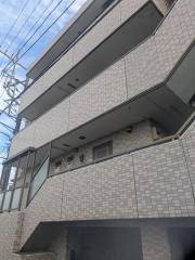 ファーストクラス亀井野