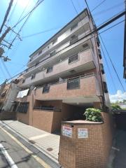 近鉄大阪線鶴橋駅まで徒歩13分