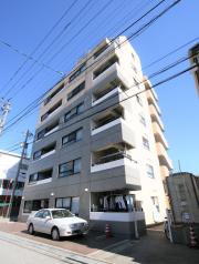 富山地鉄富山市内線荒町駅まで徒歩10分