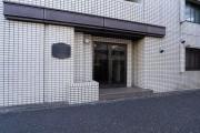 西武新宿線新井薬師前駅まで徒歩6分