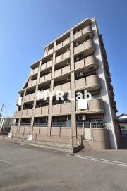 西鉄天神大牟田線桜並木駅まで徒歩8分