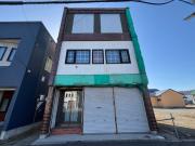 余市町富沢町6丁目店舗付き住居