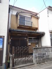 地下鉄東西線御陵駅まで徒歩15分