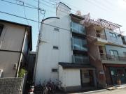 ヤングリーブス岡本
