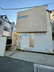 新宿7丁目戸建て