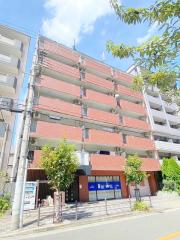 地下鉄御堂筋線新大阪駅まで徒歩8分