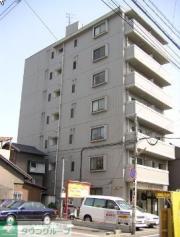 地下鉄七隈線渡辺通駅まで徒歩13分