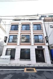 ＪＲ総武線（各駅停車）信濃町駅まで徒歩6分