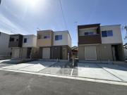 阪急伊丹線伊丹駅までバス約12分 徒歩2分