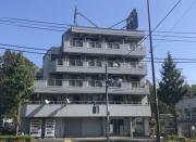 京王相模原線京王多摩センター駅までバス約17分 徒歩1分