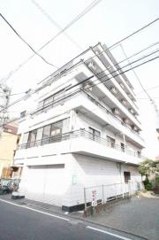 小田急江ノ島線鶴間駅まで徒歩4分