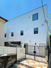 ＪＲ山手線目白駅まで徒歩7分