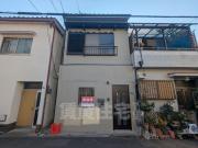 ＪＲおおさか東線城北公園通駅まで徒歩8分