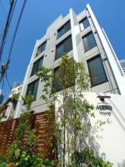 ＪＲ山手線新宿駅まで徒歩6分