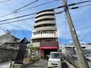 セジューネ・トーシ