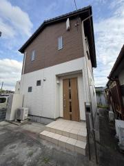 横沼町1丁目貸家