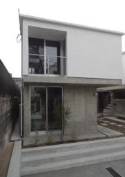 相鉄本線二俣川駅まで徒歩7分