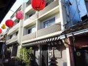 アミティ館内二番館