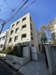 Maison B