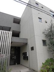 ＪＲ京浜東北・根岸線川崎駅までバス約12分 徒歩3分