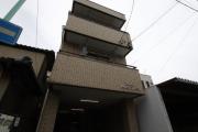 アーバントリコンプレール